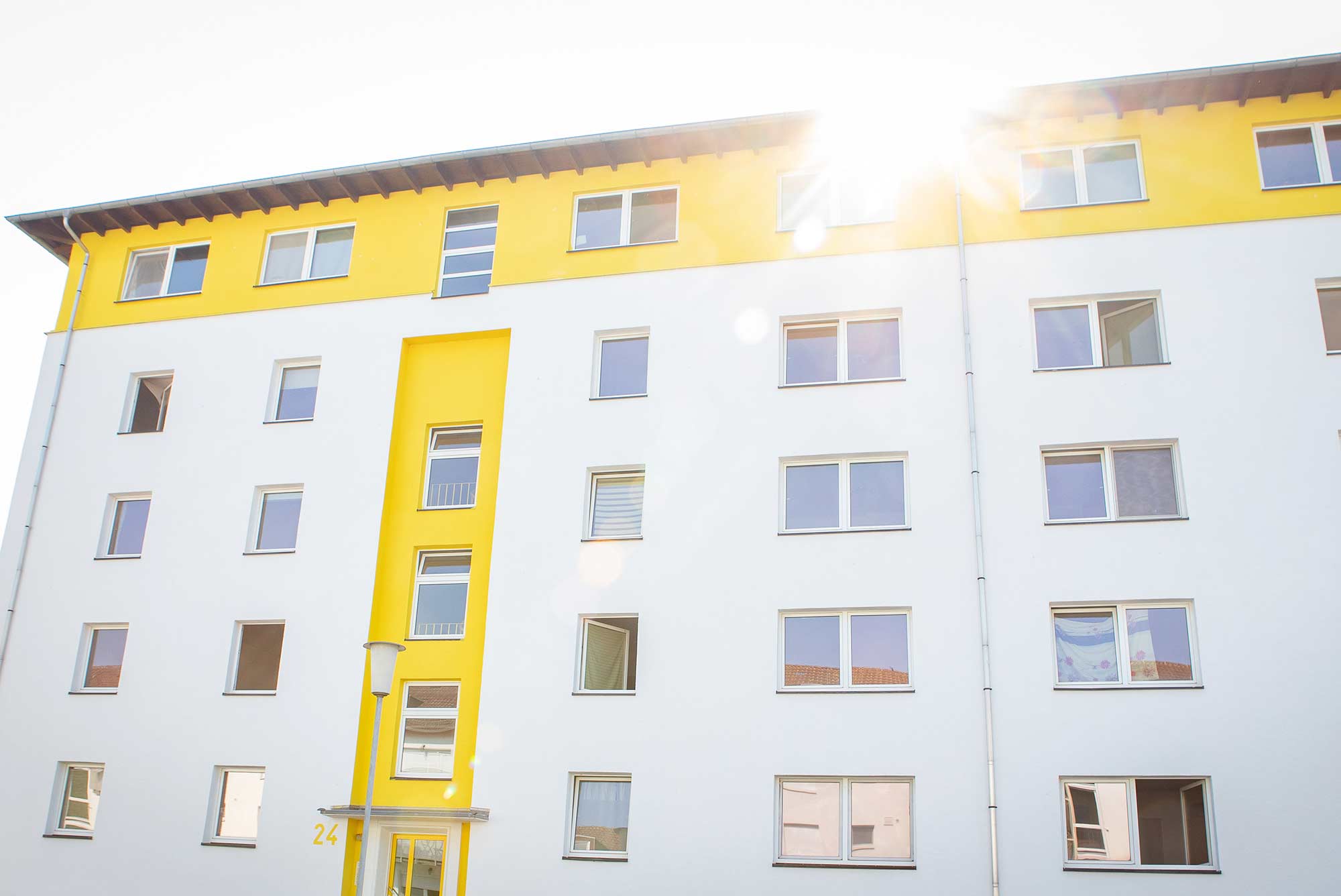 gelbes Studentenwohnheim in Zweibrücken